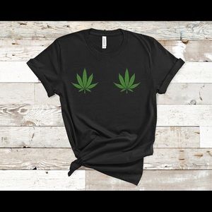 Pot leaf boobies t-shirt